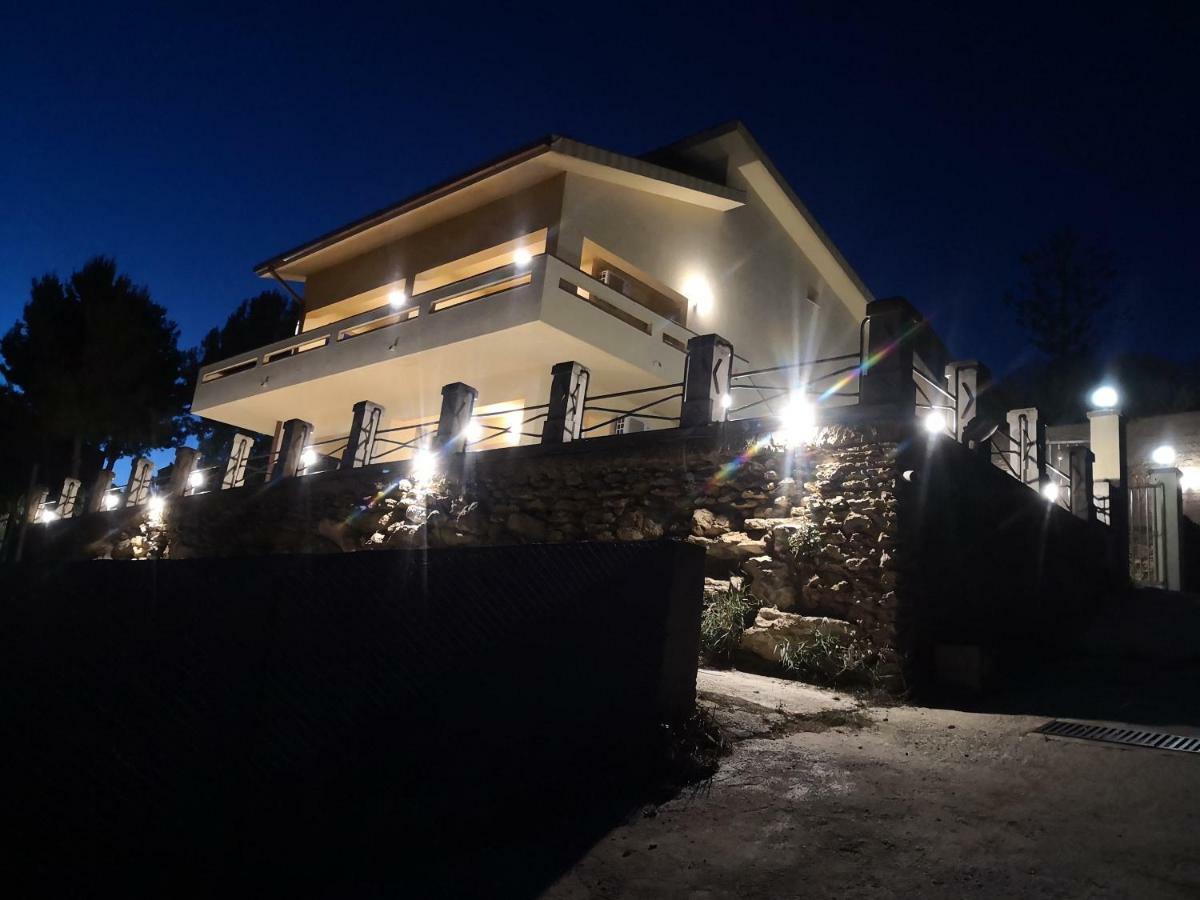 Holiday Beach Lumia Шака Екстериор снимка