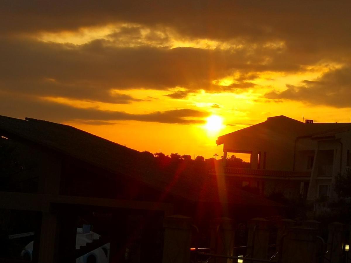 Holiday Beach Lumia Шака Екстериор снимка