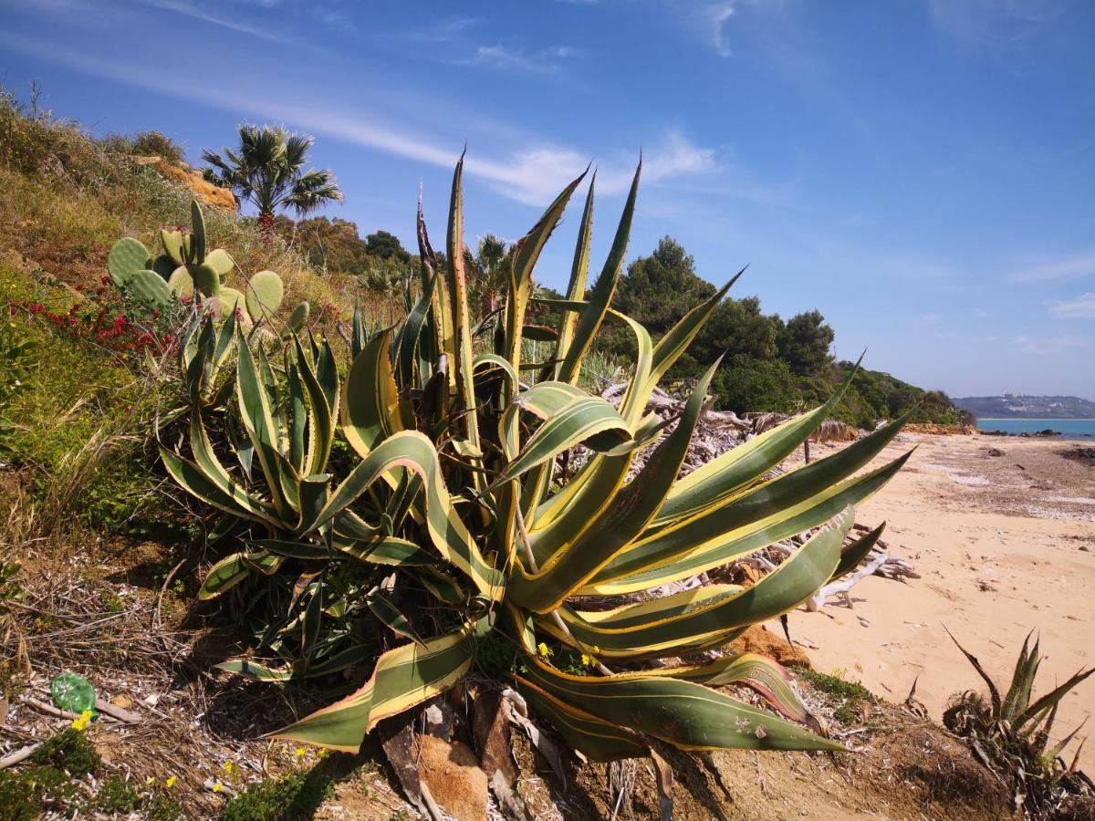 Holiday Beach Lumia Шака Екстериор снимка