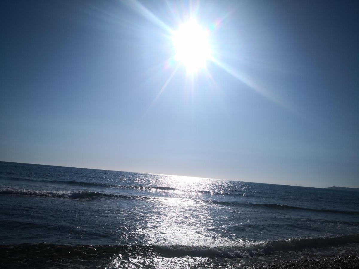 Holiday Beach Lumia Шака Екстериор снимка