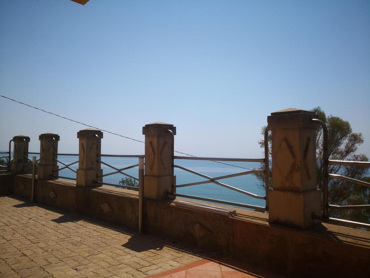 Holiday Beach Lumia Шака Екстериор снимка